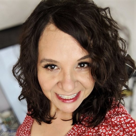 Meet your Posher, Lunabreeza - Picture 1 of 10